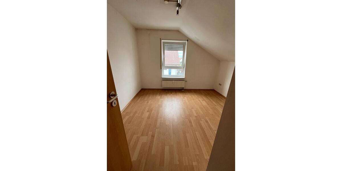 Dachgeschoßwohnung Walldorf - 2 Zimmer, 55 m&sup2;, 215.000&euro; | Angebot:26889092