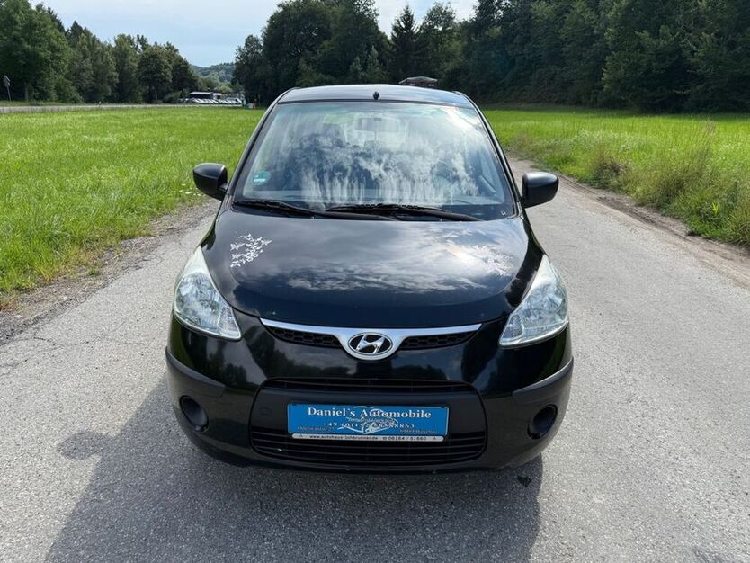 i10