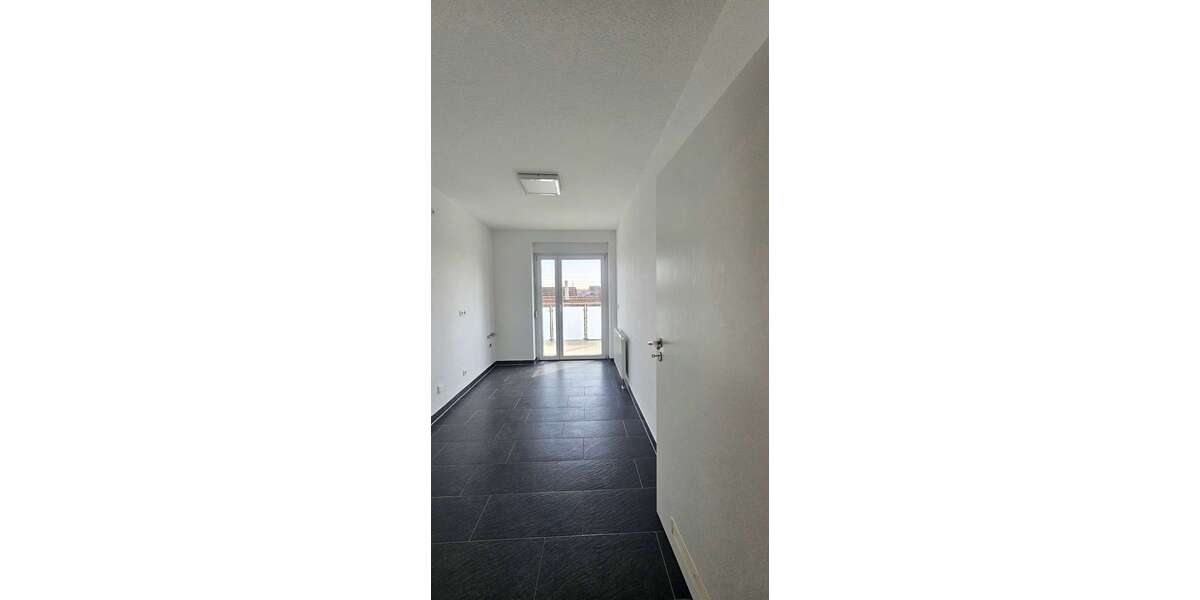 Etagenwohnung Ludwigshafen am Rhein Ludwigshafen-Oggersheim - 3 Zimmer, 80 m&sup2;, 900&euro; | Angebot:26356054