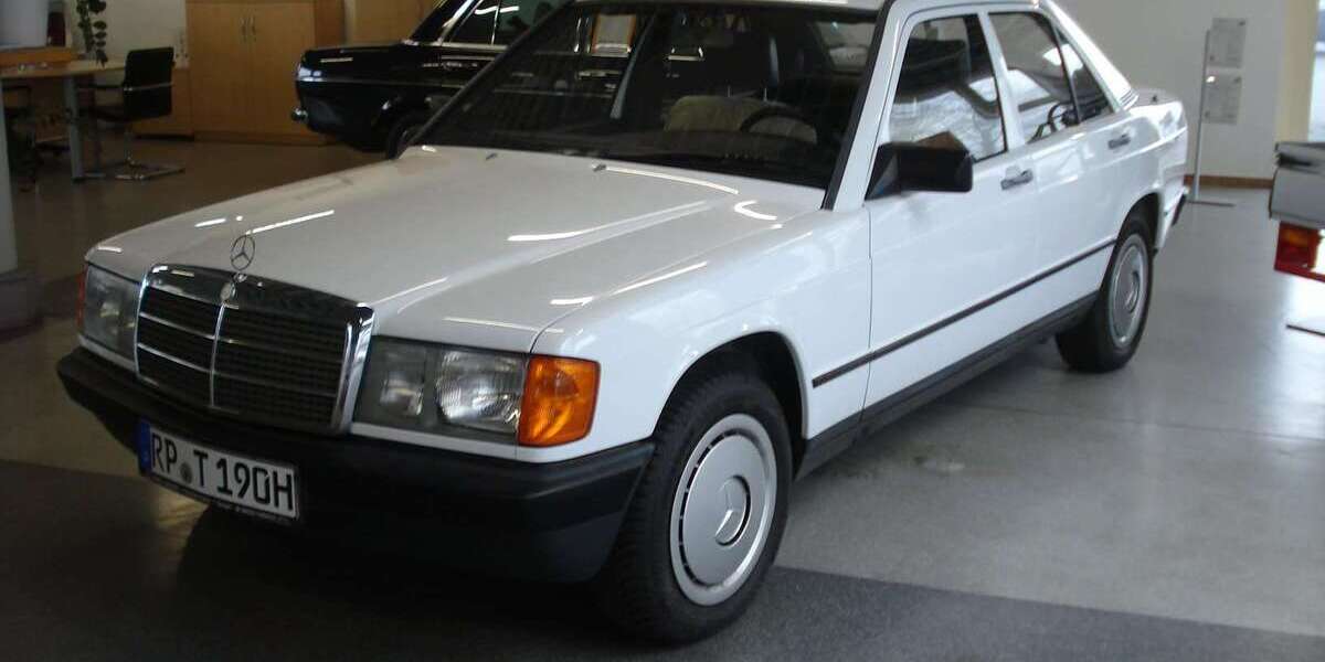 Mercedes-Benz 190 97.127 km 10.900 &euro; Speyer 67346