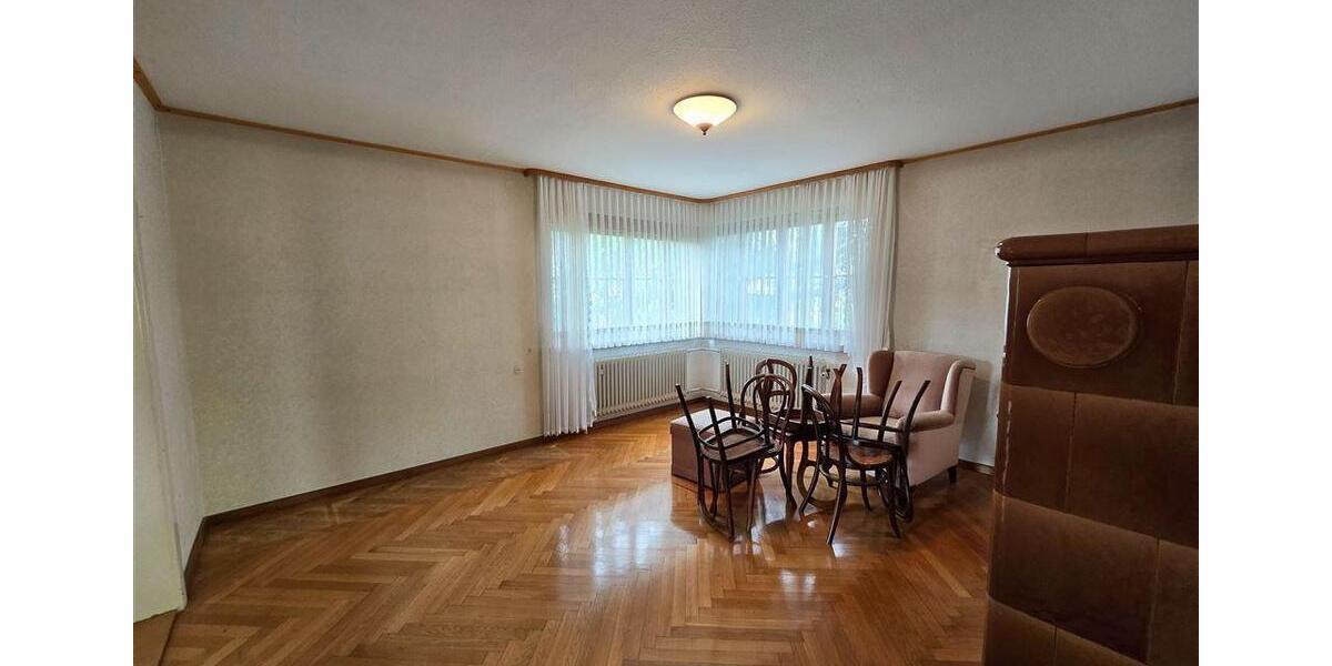 Einfamilienhaus Sinsheim - 6 Zimmer, 135 m&sup2;, 1.500&euro; | Angebot:26399280