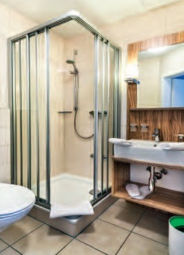 Hotel Nähe Heidelberg 12 Zimmer, Restaurant, Wohnung 100 m² - Gewerbeobjekt Heidelberg | Angebot:26476643