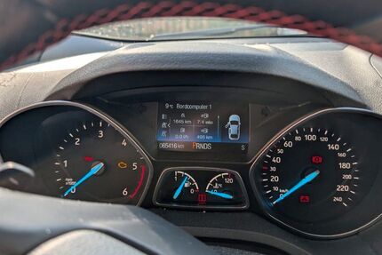 Ford Kuga 66.000 km 21.900 &euro; Hambrücken 76707