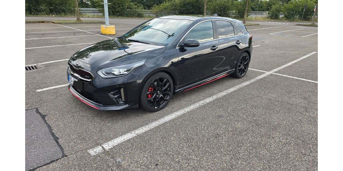 Kia ceed / Ceed 33.052 km 22.222 &euro; Gorxheimertal 69517
