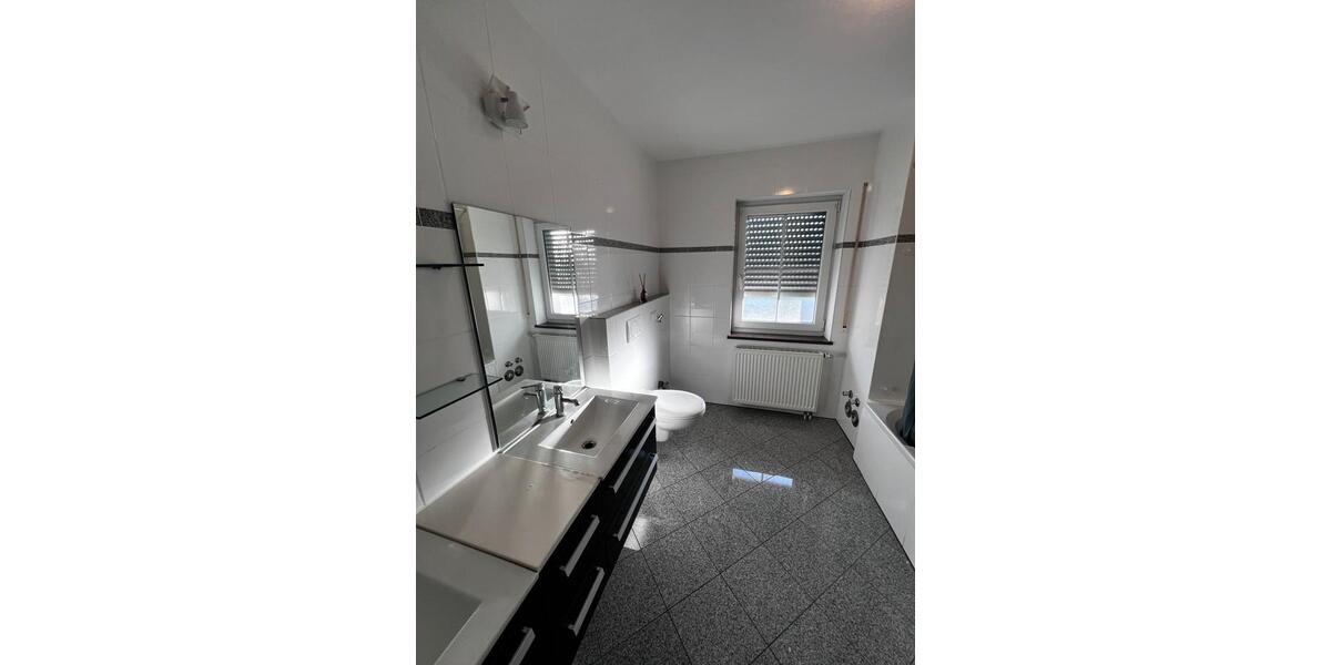 Erdgeschoßwohnung Speyer - 3 Zimmer, 115 m&sup2;, 1.370&euro; | Angebot:26365136