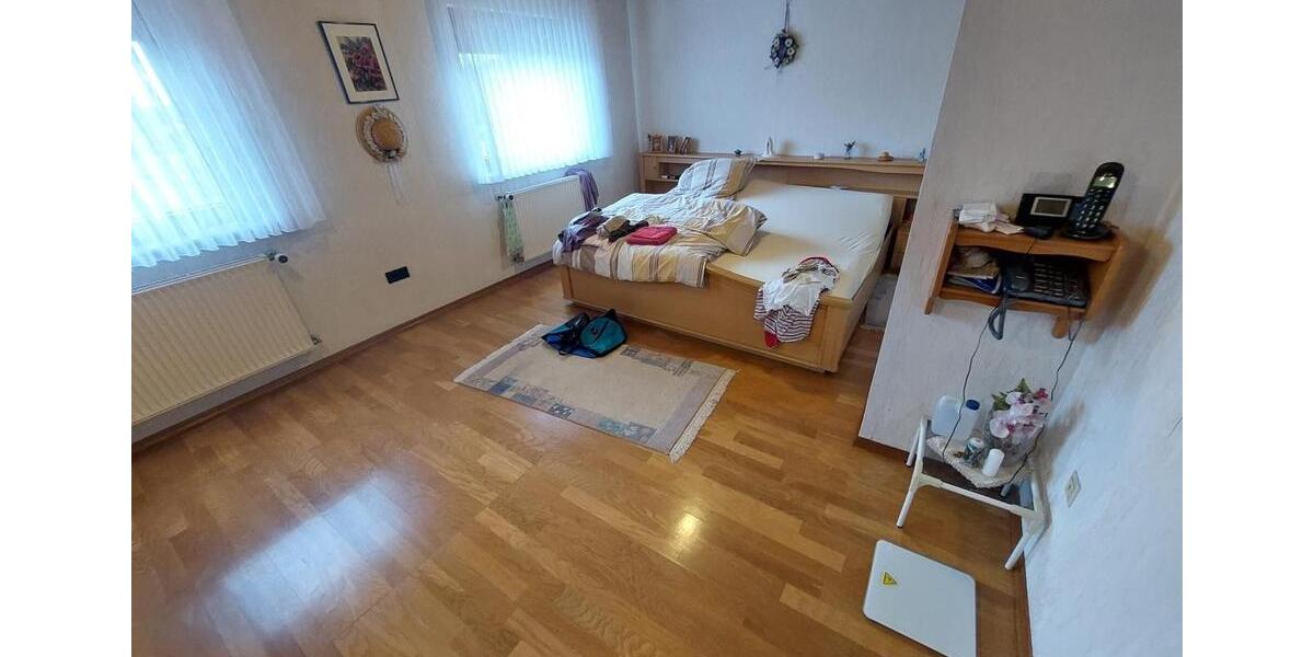 Reihenhaus Ludwigshafen am Rhein - 5 Zimmer, 115 m&sup2;, 1.600&euro; | Angebot:25589606