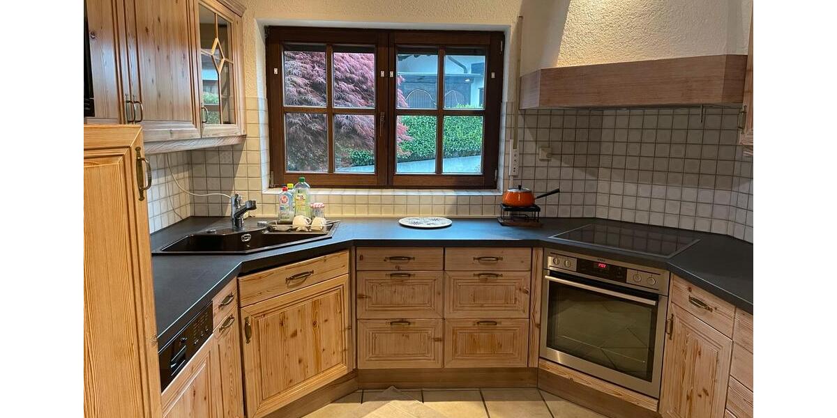 Doppelhaushälfte Leimen - 6 Zimmer, 210 m&sup2;, 1.950&euro; | Angebot:24715089