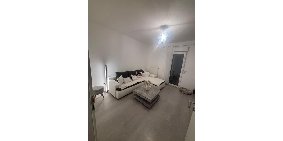 Etagenwohnung Ludwigshafen am Rhein Ludwigshafen-Oggersheim - 1 Zimmer, 60 m&sup2;, 850&euro; | Angebot:26341525