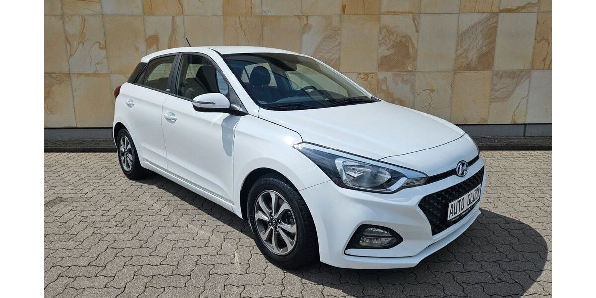 Hyundai i20 76.900 km 12.890 &euro; Schwetzingen 68723