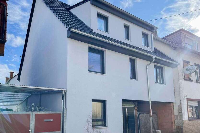 Haus zum Kaufen in Ludwigshafen am Rhein 480.000 € 230 m²