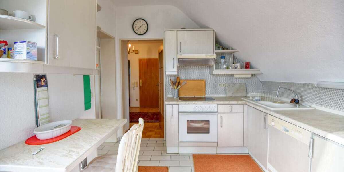 3 ZKB DG & 2 ZKB Souterrain Whg Sofort beziehbar Garage & 2 Stellplätze inkl - Etagenwohnung Neuhofen | Angebot:22649166