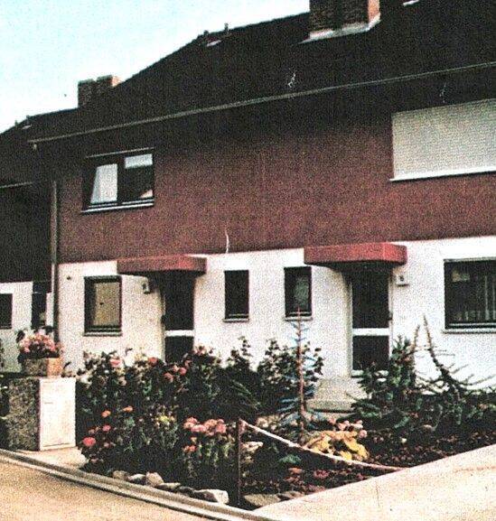 TOP gepflegtes Reihenmittelhaus, voll ausgebaut, 6 Zimmer, Garten, Garage, Stellplatz...