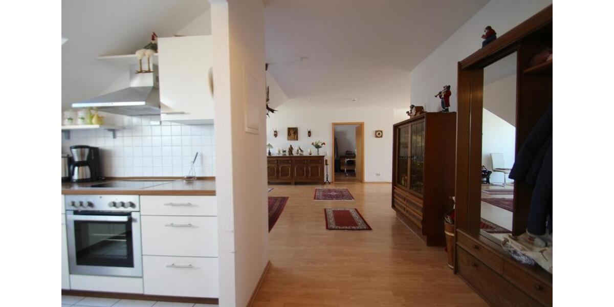 Dachgeschoßwohnung Hockenheim - 2 Zimmer, 95 m&sup2;, 850&euro; | Angebot:25379017