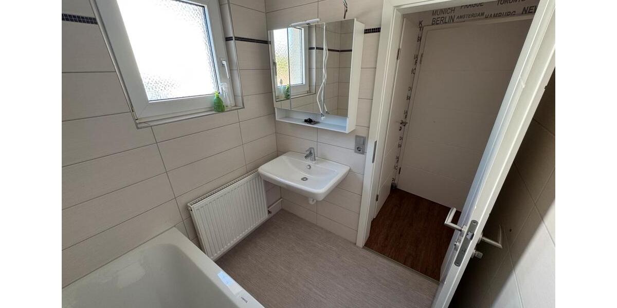 Einfamilienhaus Sinsheim - 9 Zimmer, 184 m&sup2;, 649.000&euro; | Angebot:26897390