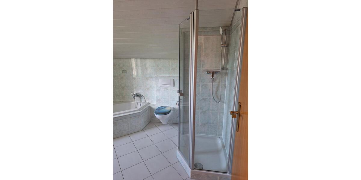 Dachgeschoßwohnung Sinsheim - 2 Zimmer, 75 m&sup2;, 750&euro; | Angebot:25367745