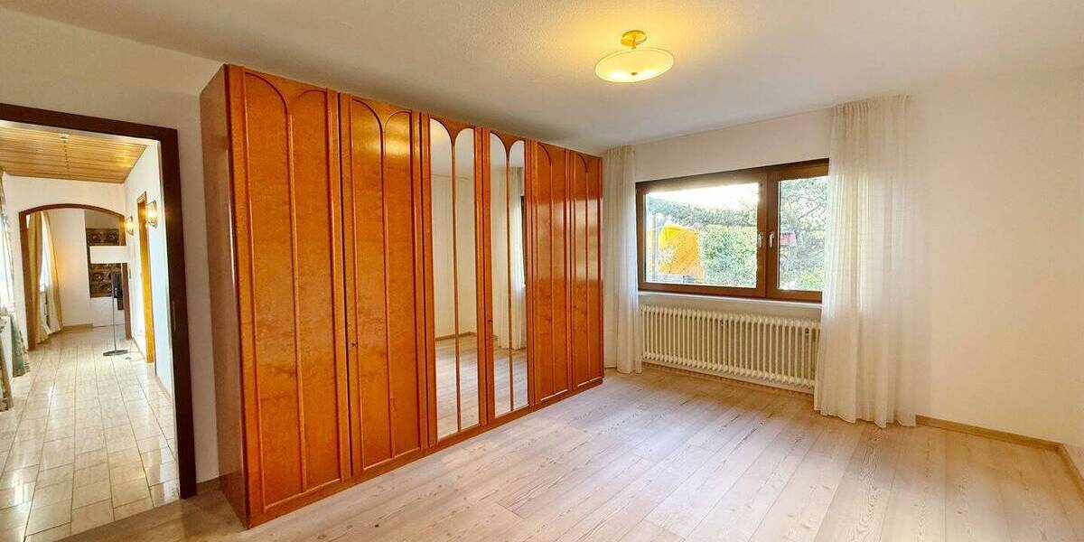 Einfamilienhaus Viernheim - 5 Zimmer, 198 m&sup2;, 1.950&euro; | Angebot:26361609