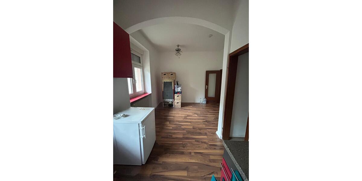 Große 1-Zimmer-Wohnung mit Wohnküche im Erdgeschoss 1 zimmer