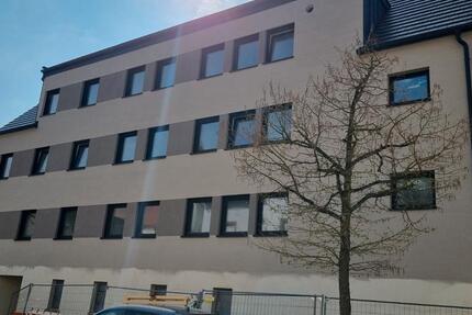 Wohnung Schwetzingen - 3 Zimmer, 93 m&sup2;, 1.530&euro; | Angebot:26375258