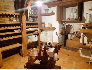 Etagenwohnung Östringen - 6 Zimmer, 300 m&sup2;, 1.800&euro; | Angebot:26403109