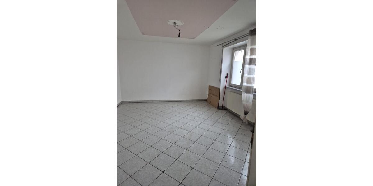 4,5 Zimmer Wohnung mit Wintergarten in Böhl Iggelheim 4.5 zimmer