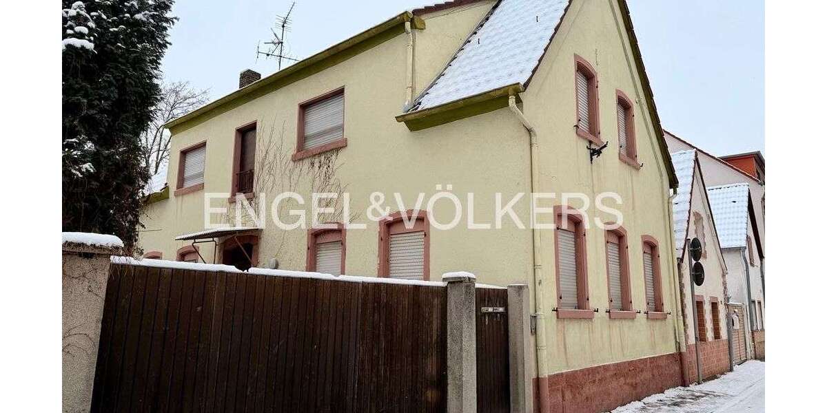 Einfamilienhaus Ludwigshafen am Rhein Rheingönheim - 8 Zimmer, 168 m&sup2;, 330.000&euro; | Angebot:24463043