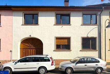 Haus Philippsburg - 5 Zimmer, 147 m&sup2;, 340.000&euro; | Angebot:26765331