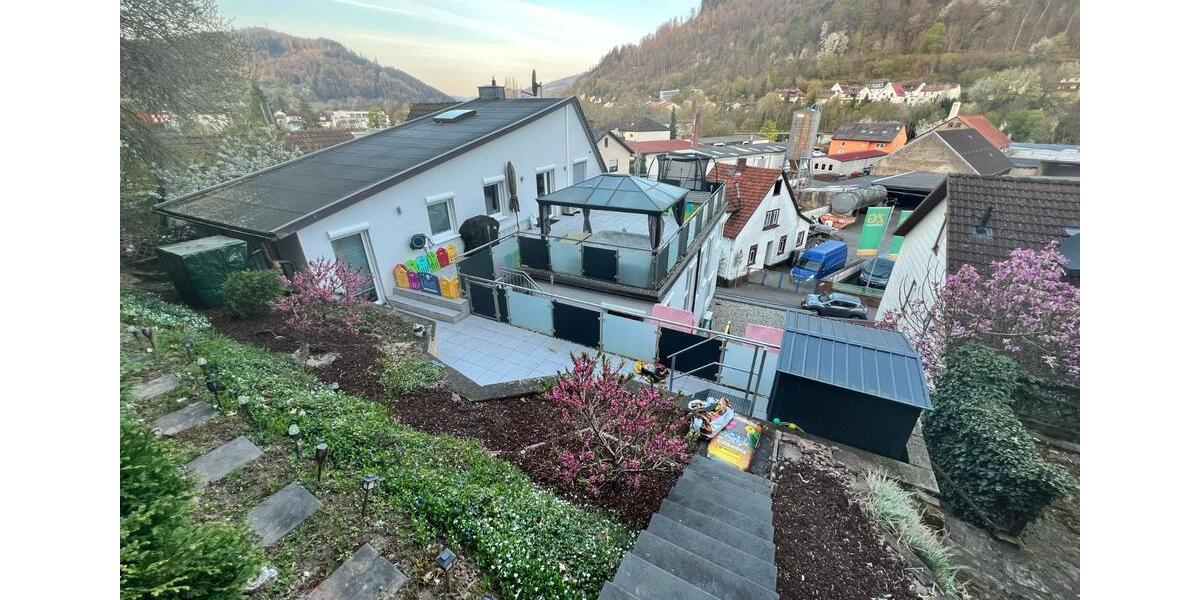 Doppelhaushälfte Eberbach - 8 Zimmer, 254 m&sup2;, 580.000&euro; | Angebot:24769261