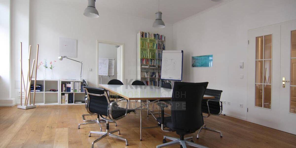 Großzügige Büroeinheit im 