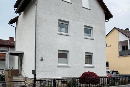 Einfamilienhaus mit EinliegerWohnung im Erdgeschoss in Bensheim