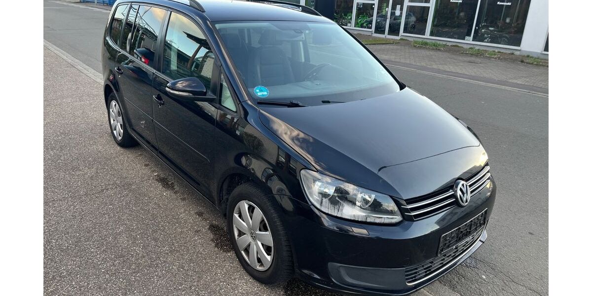 VW Touran 287.079 km 3.399 &euro; Hockenheim 68766