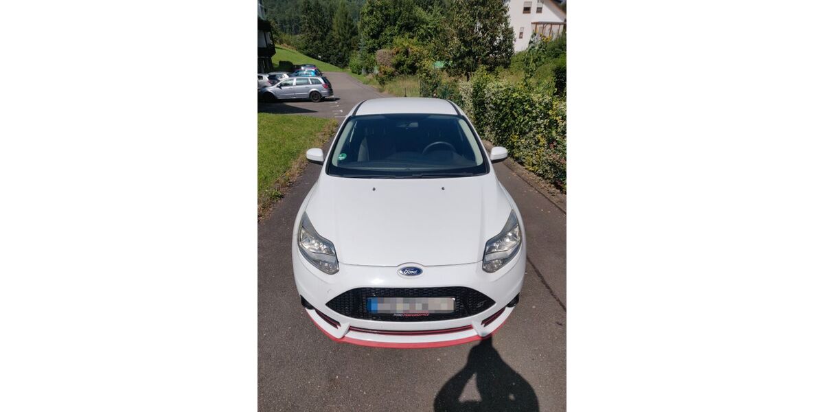 Ford Focus 200.966 km 3.900 &euro; Wilhelmsfeld 69259