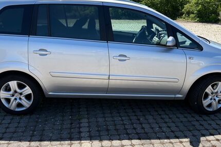 Opel Zafira 170.040 km 4.990 &euro; Ketsch 68775