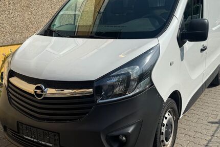Opel Vivaro 220.000 km 6.800 € Hemsbach 69502