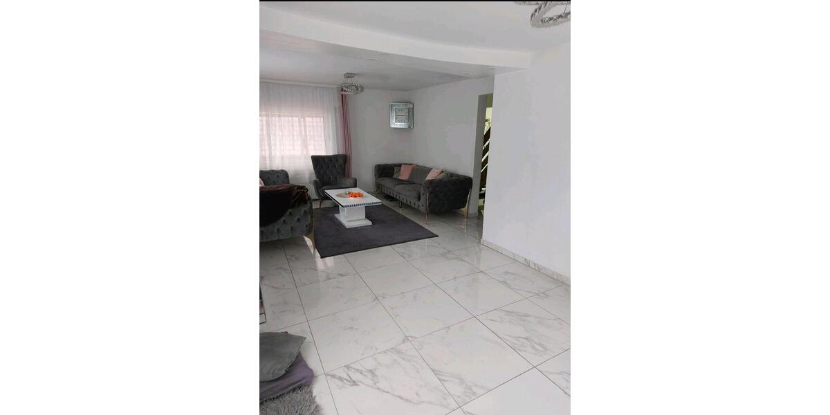Maisonettenwohnung Sandhausen - 4 Zimmer, 105 m&sup2;, 1.550&euro; | Angebot:26327727