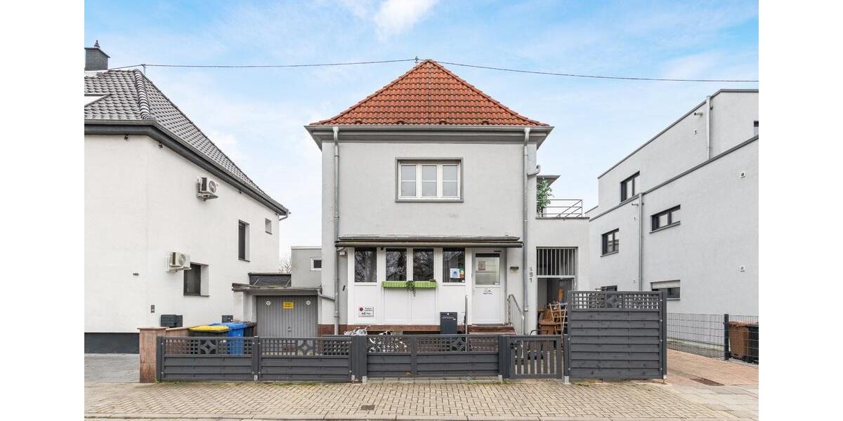 Einfamilienhaus Ludwigshafen am Rhein Rheingönheim - 8 Zimmer, 269 m&sup2;, 399.000&euro; | Angebot:25572222