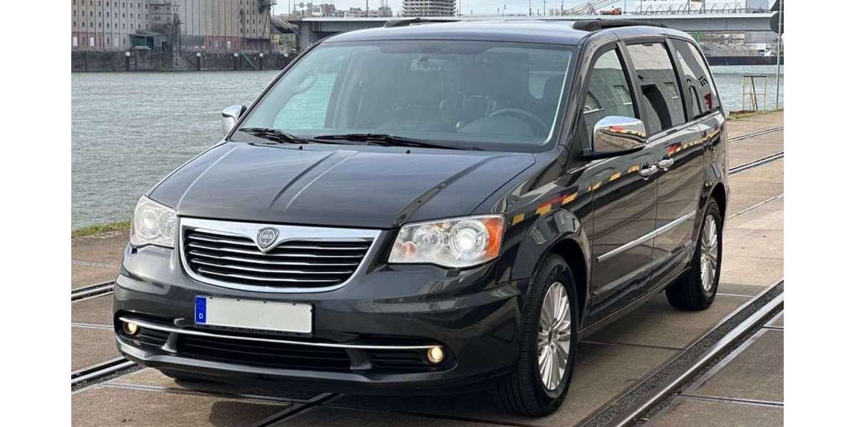 Lancia Voyager 95.000 km 19.999 &euro; Mannheim 68169