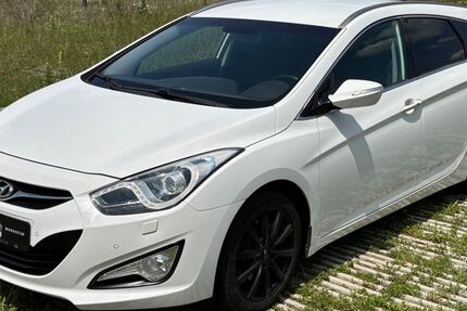 Hyundai i40 141.000 km 6.950 € Mannheim 68309