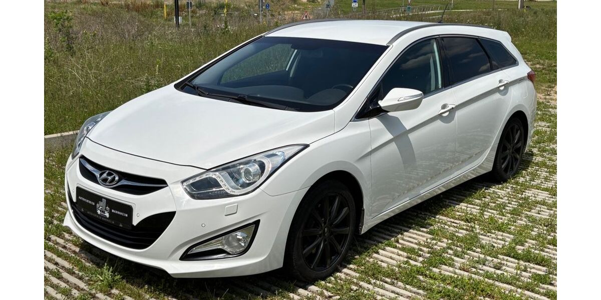 Hyundai i40 141.000 km 7.950 € Mannheim 68309