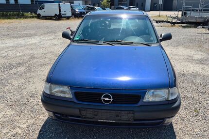 Opel Astra 94.000 km 2.400 &euro; Kronau 76709