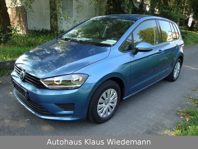 VW Golf Sportsvan 26.600 km 13.999 € Lorsch 64653
