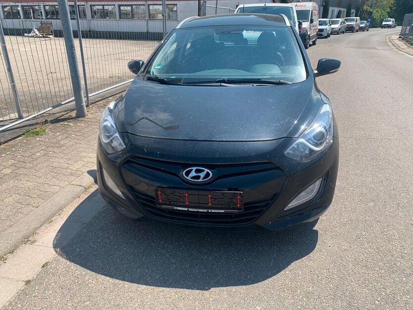 Hyundai i30 138.224 km 4.499 € Speyer 67346