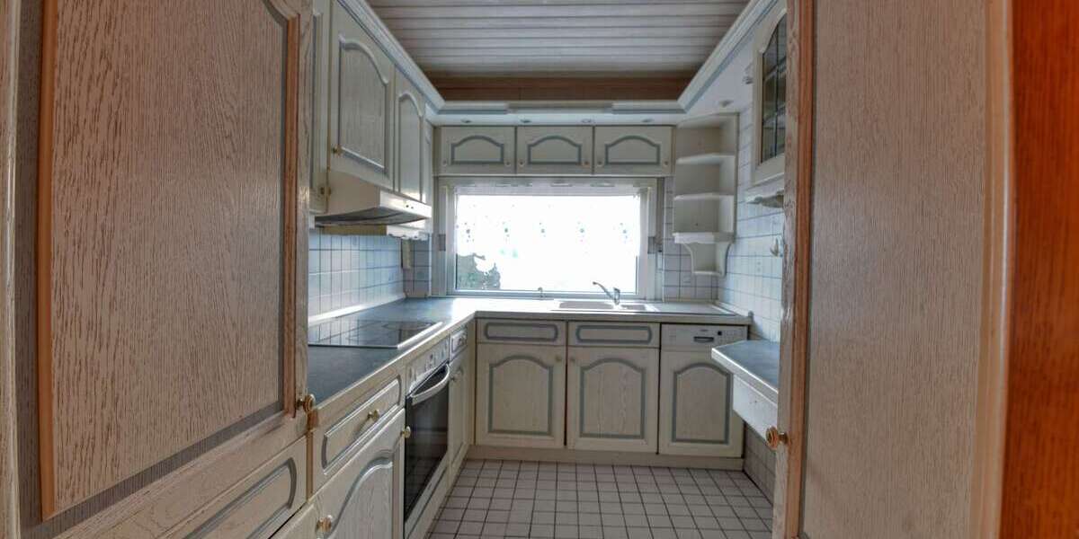 Idyllische DHH mit Sanierungspotential in ruhiger & zentraler Lage Zusätzliches Hinterhaus inkl. - Doppelhaushälfte Ludwigshafen am Rhein | Angebot:25959595