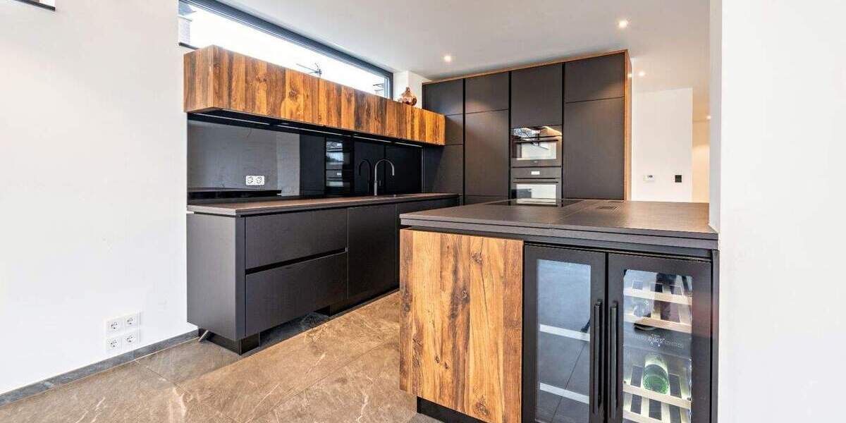 Einfamilienhaus Brühl - 9 Zimmer, 320 m&sup2;, 1.649.000&euro; | Angebot:25337935