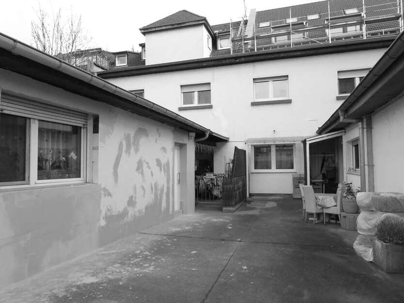 Haus zum Kaufen in Mannheim 750.000 € 290 m²