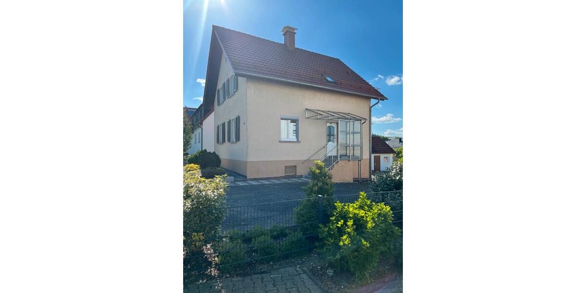 Einfamilienhaus Waldbrunn - 6 Zimmer, 100 m&sup2;, 1.200&euro; | Angebot:26409633