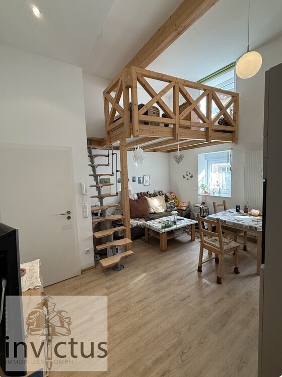 Solide vermietetes (1.678EUR kalt) Zweifamilienhaus mit modernem Komfort im Herzen von Ittlingen 4.5 zimmer