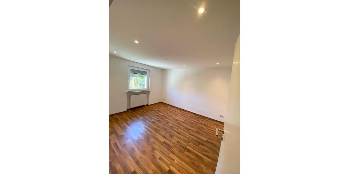 Reihenhaus Mannheim Herzogenried - 5 Zimmer, 118 m&sup2;, 1.800&euro; | Angebot:24876222