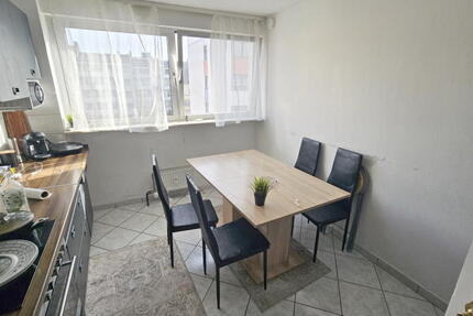 ObjNr:17727 - Schöne 4 Zimmer ETW mit Balkon - Nähe Bahnhof LU-Mitte 4 zimmer