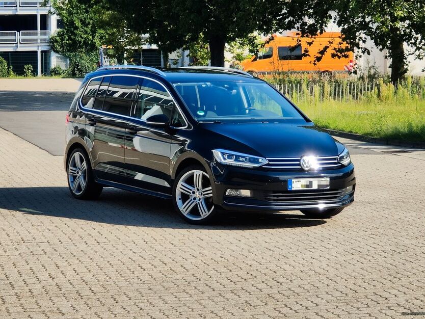 VW Touran 182.000 km 15.700 € Waibstadt 74915