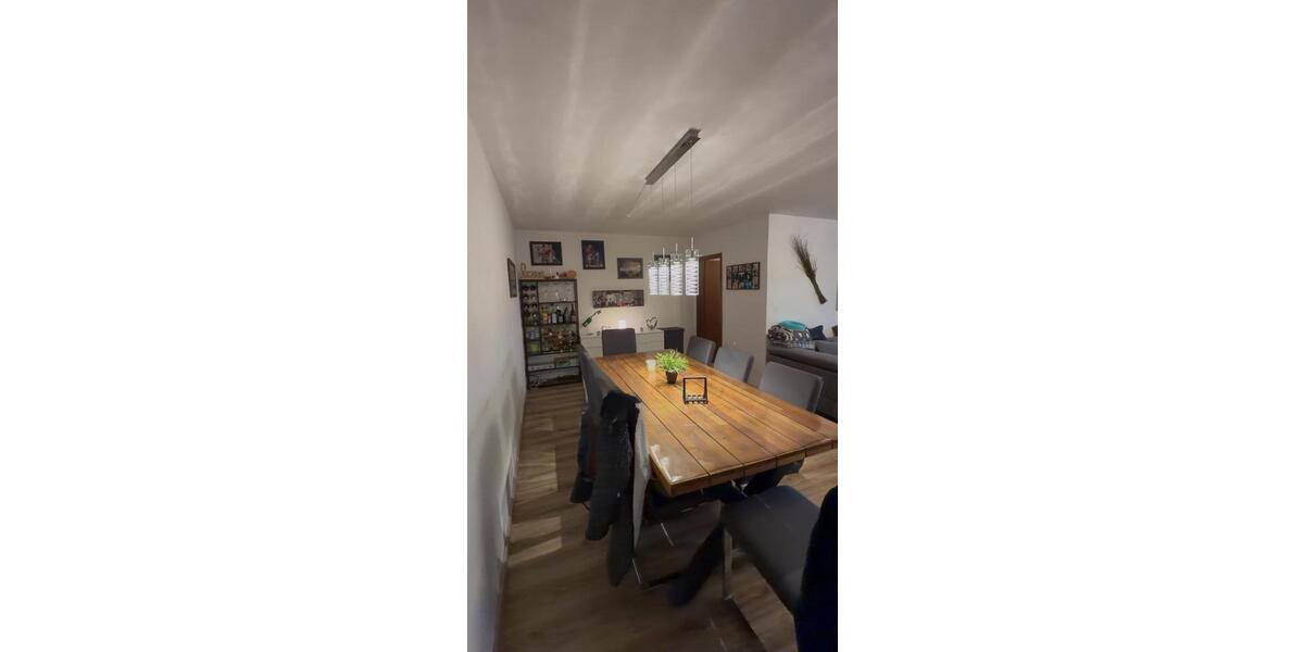 Erdgeschoßwohnung Schwetzingen - 3 Zimmer, 100 m&sup2;, 1.550&euro; | Angebot:26185365